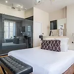 Le Boutique & Bordeaux