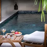 Le Boutique & 5*