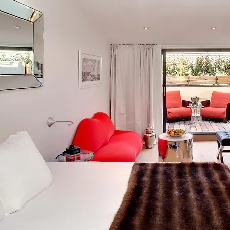 Le Boutique & Burdeos