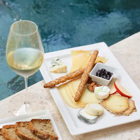 Le Boutique & Bordeaux