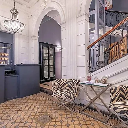 Le Boutique & Bordeaux